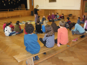 Das P-Seminar „Künstlerkinder“ – Schüler unterrichten Schüler