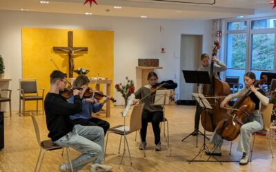 Vorweihnachtliches Musizieren: Miteinander – füreinander