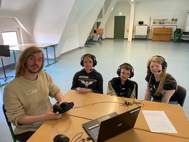 Podcast-Projekt der Klasse 6b: Kreative Stimmen auf Sendung