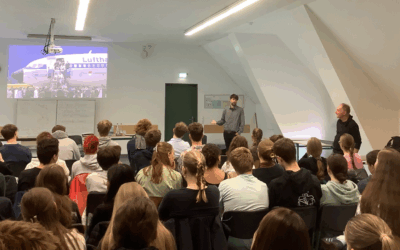 Ein Stück deutscher Zeitgeschichte hautnah: Zeitzeuge Aribert Martin berichtet am Christian-Ernst-Gymnasium