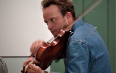 Genregrenzen mit dem Streichinstrument überschreiten